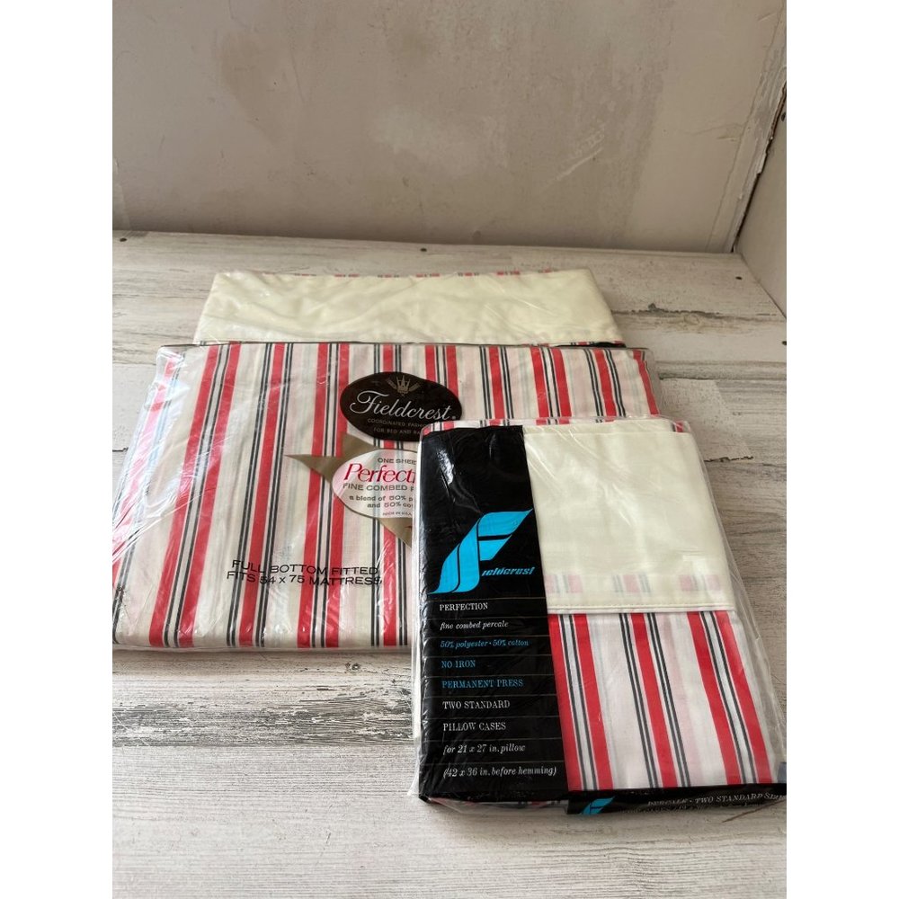 Fieldcrest NOS red/black/white striped full size sheet set vintage